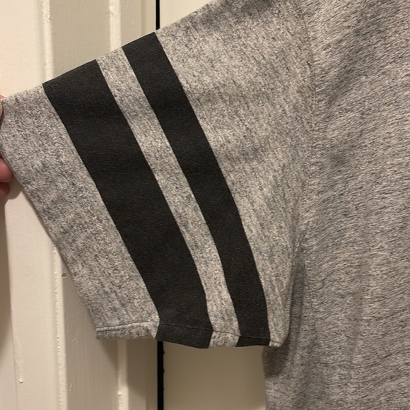 Like new, worn once and dry cleaned - Picture 4 of 5